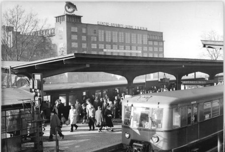 November 1958. Copyright Bundesarchiv Foto Peter Heinz Junge